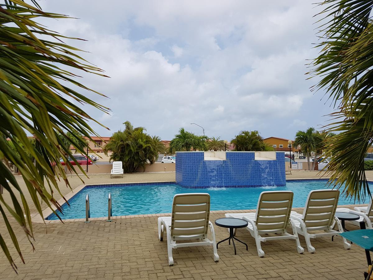 Aruba Breeze Condo Oranjestad Dış mekan fotoğraf